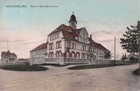 gymnasium1912